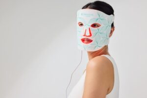 omnilux contour face hero