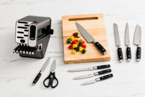 SharkNinja   NeverDull 17 Piece Premium Knife Hero